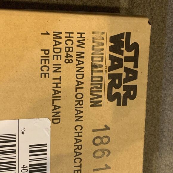 NEW Mandalorian HOT WHEELS Star Wars Yoda Character Cars 5 PACK - Picture 7 of 12